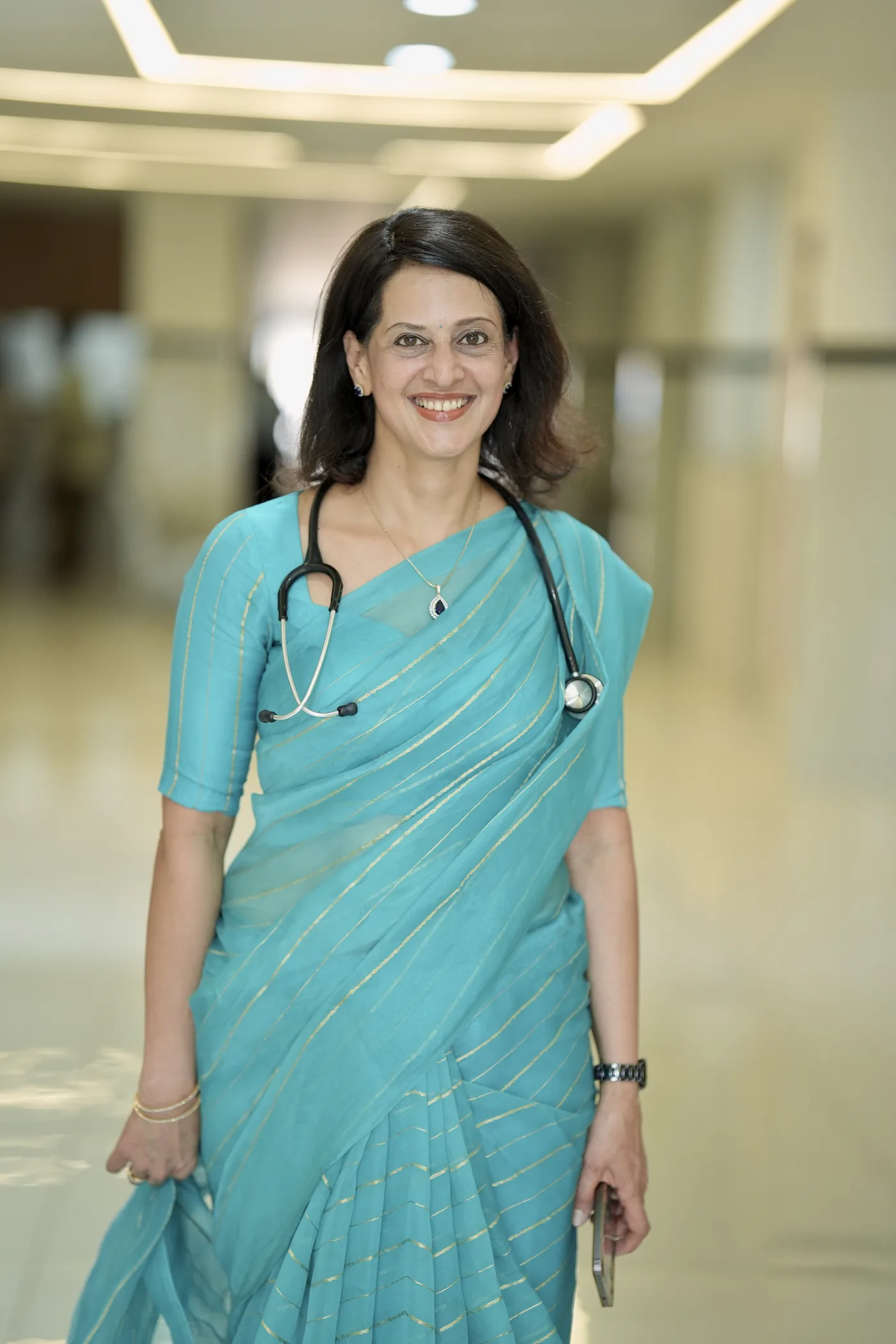 Dr. Veena Choodamani, Consultant Obstetrician, Gynaecologist and Gynaecological Laparoscopic Surgeon
